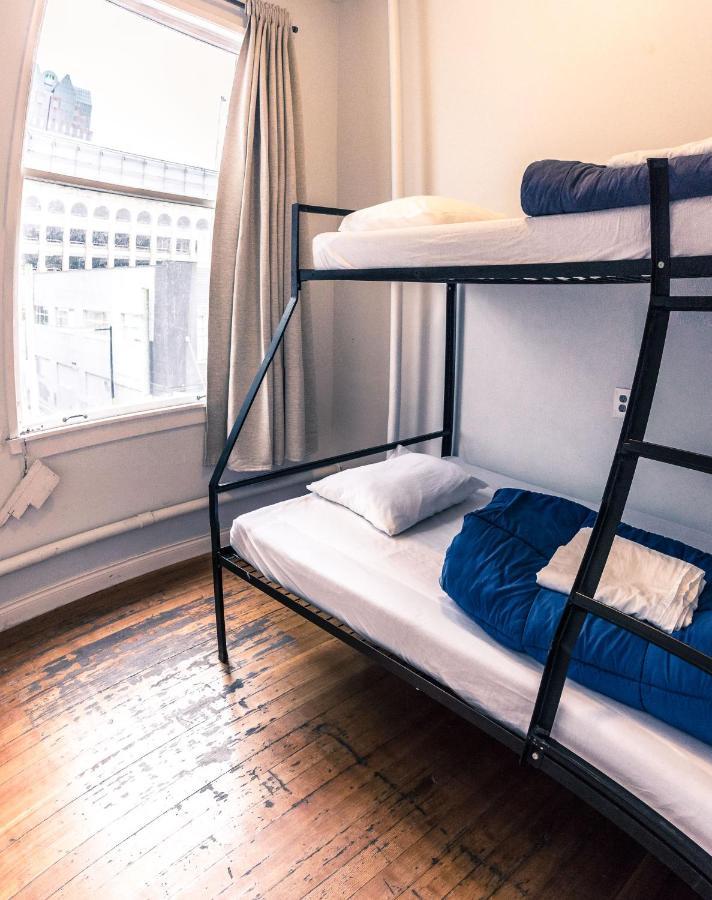 The Cambie Hostel Seymour Ванкувър Екстериор снимка